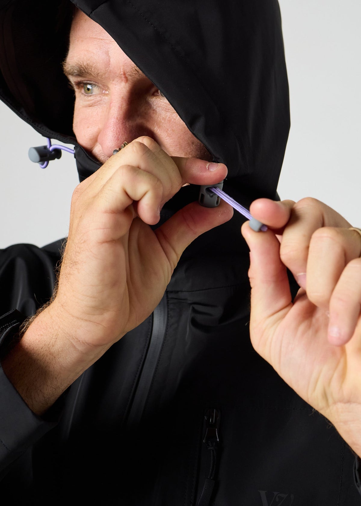 DISCOVERY WATERPROOF JACKET : BLACK