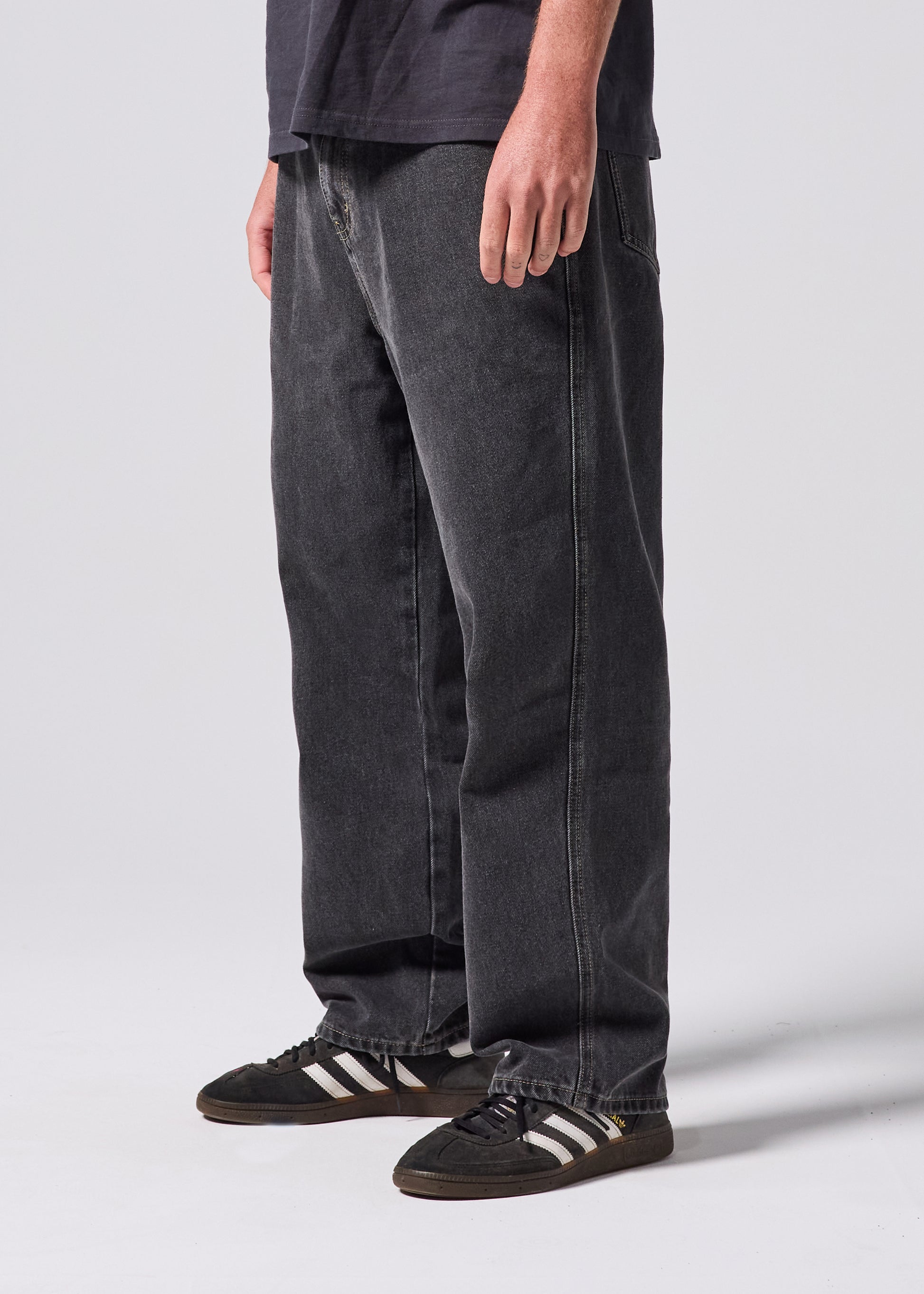 VV Class Denim Pant - Worn Black