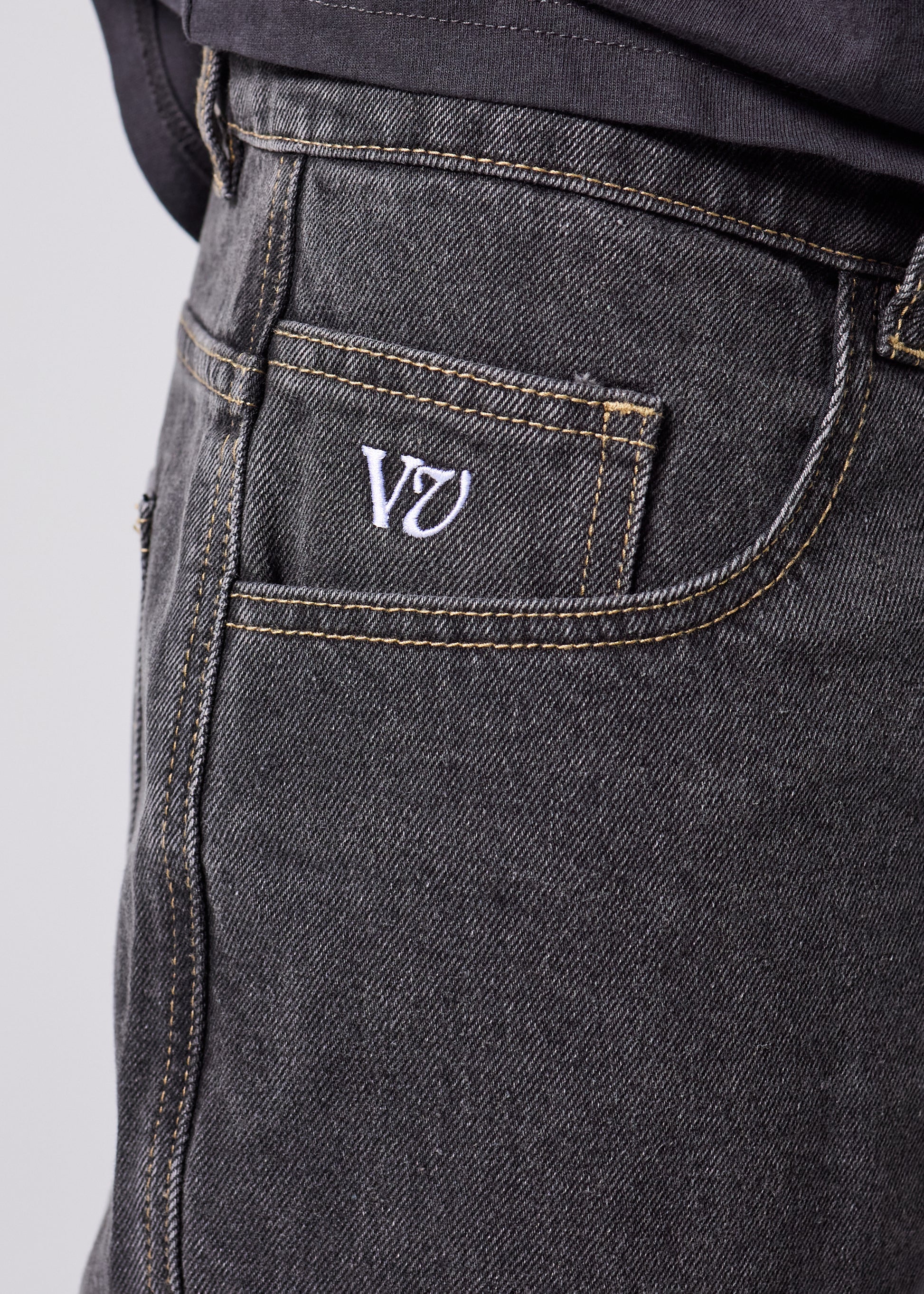 VV Class Denim Short - Worn Black
