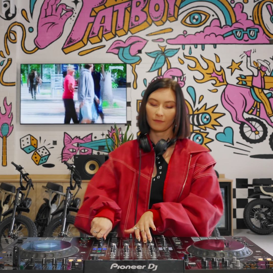 RADIO SESSION #3 - Bella Backe