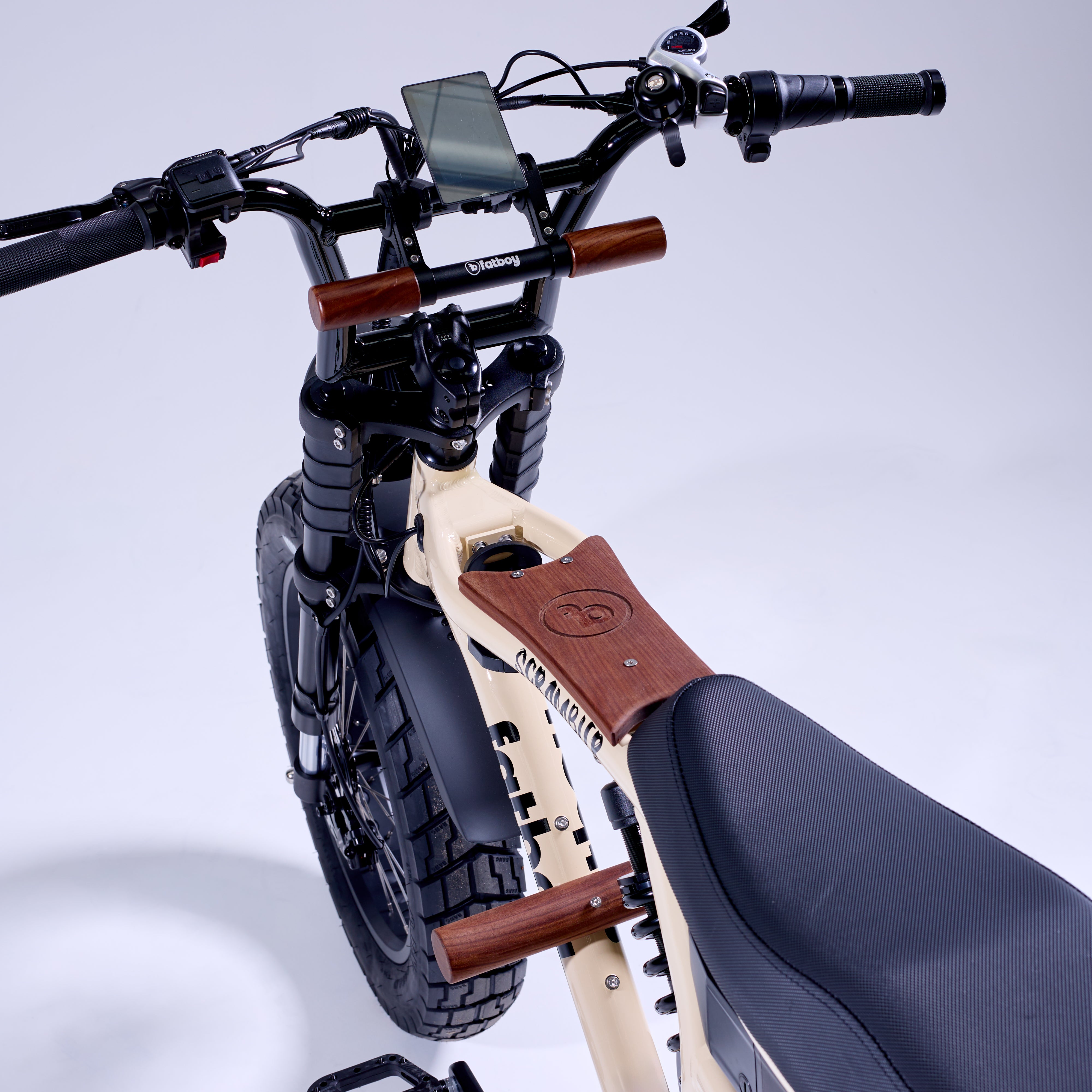 Grom Sitz und Fußrasten – Scrambler